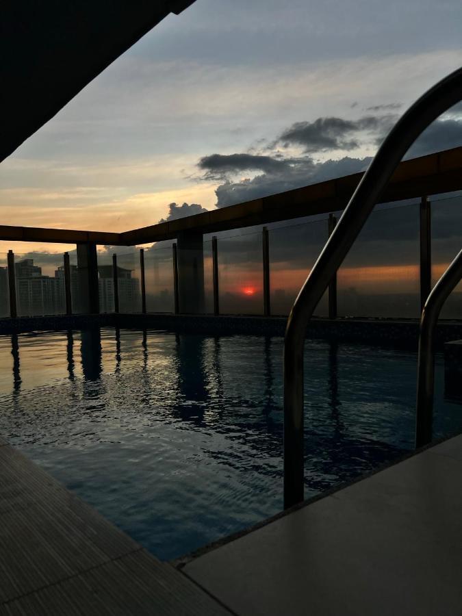 Cozy Spacious Hotel Type Condo With Ps5 Smart Tv And Wifi San Juan  Luaran gambar