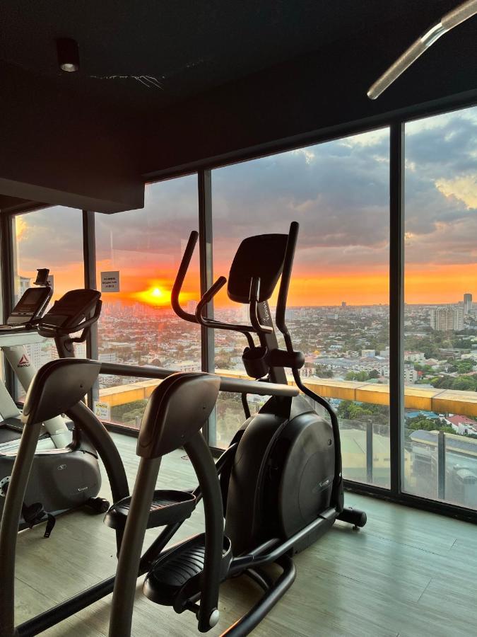 Cozy Spacious Hotel Type Condo With Ps5 Smart Tv And Wifi San Juan  Luaran gambar